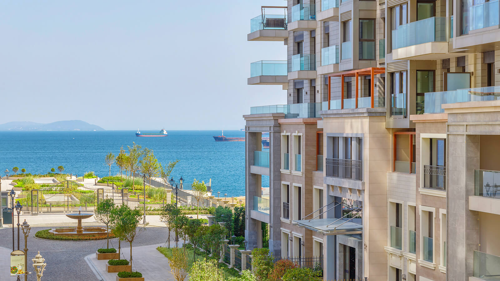 Waterfront Residential Units on the Coastal Line of Zeytinburnu – Modern Revolutionary Architecture