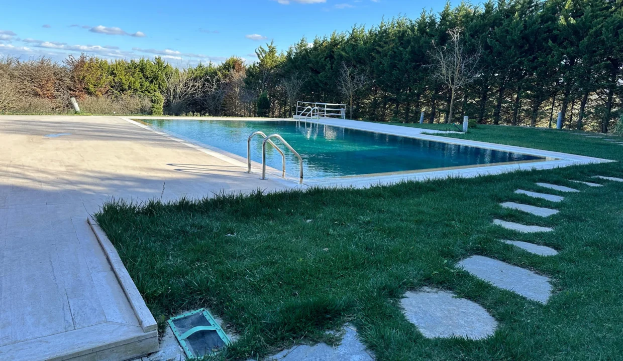 Catalca wooden house pool estaport private portfolio10