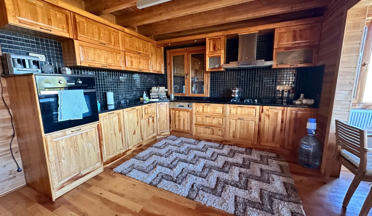 Catalca wooden house kitchen estaport private portfolio25